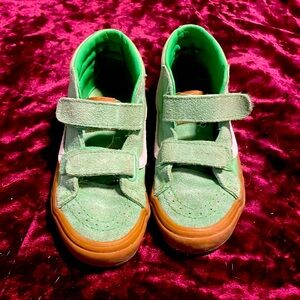 💚green kids vans 💚